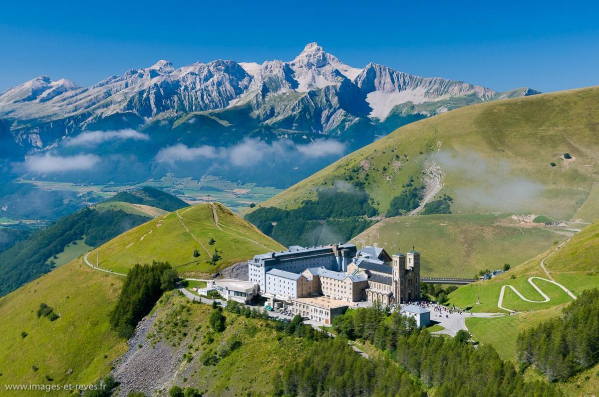 Maison De Montagne Saint Firmin  Exteriör bild